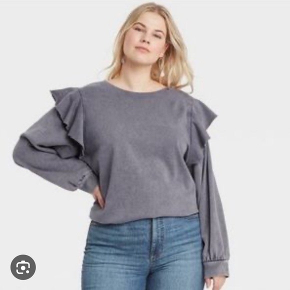 Universal Thread | Tops | Universal Thread Ruffle Front Sweat Shirt ...